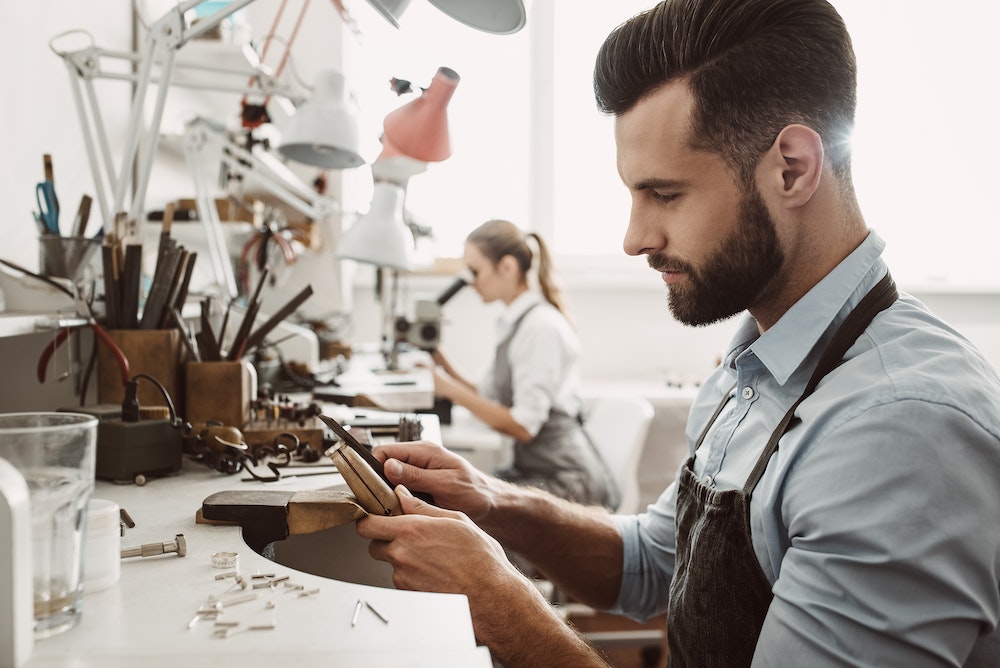 Travailler à l'étranger pour un employeur français : défis et opportunités