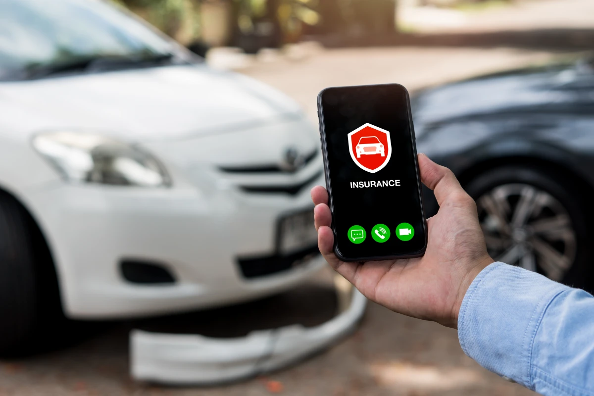 Assurance auto pour les voitures d'entreprises : quelles options choisir ?